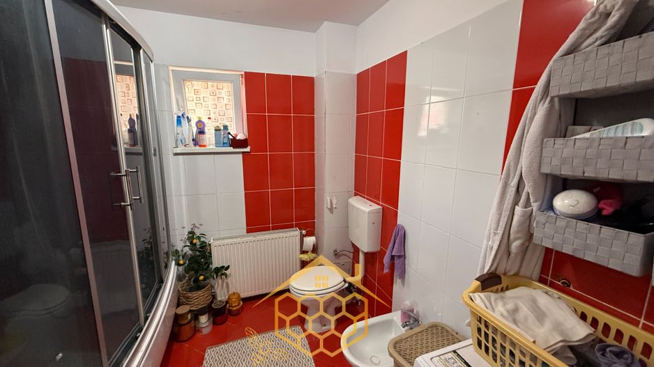 Apartament modern cu 3 camere și curte proprie in Cartier Magnolia - Poză 9