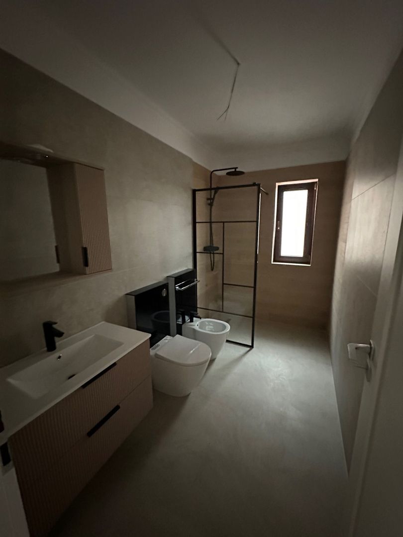 CASA TIP DUPLEX DESPARTIT PRIN GARAJ - Poză 36