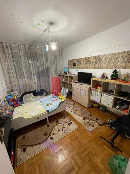 Vânzare apartament decomandat 3 camere - Bd. Obregia - Poză 2