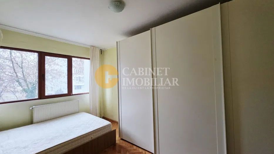 Apartament 2 camere Podu Roș 68mp - Poză 3