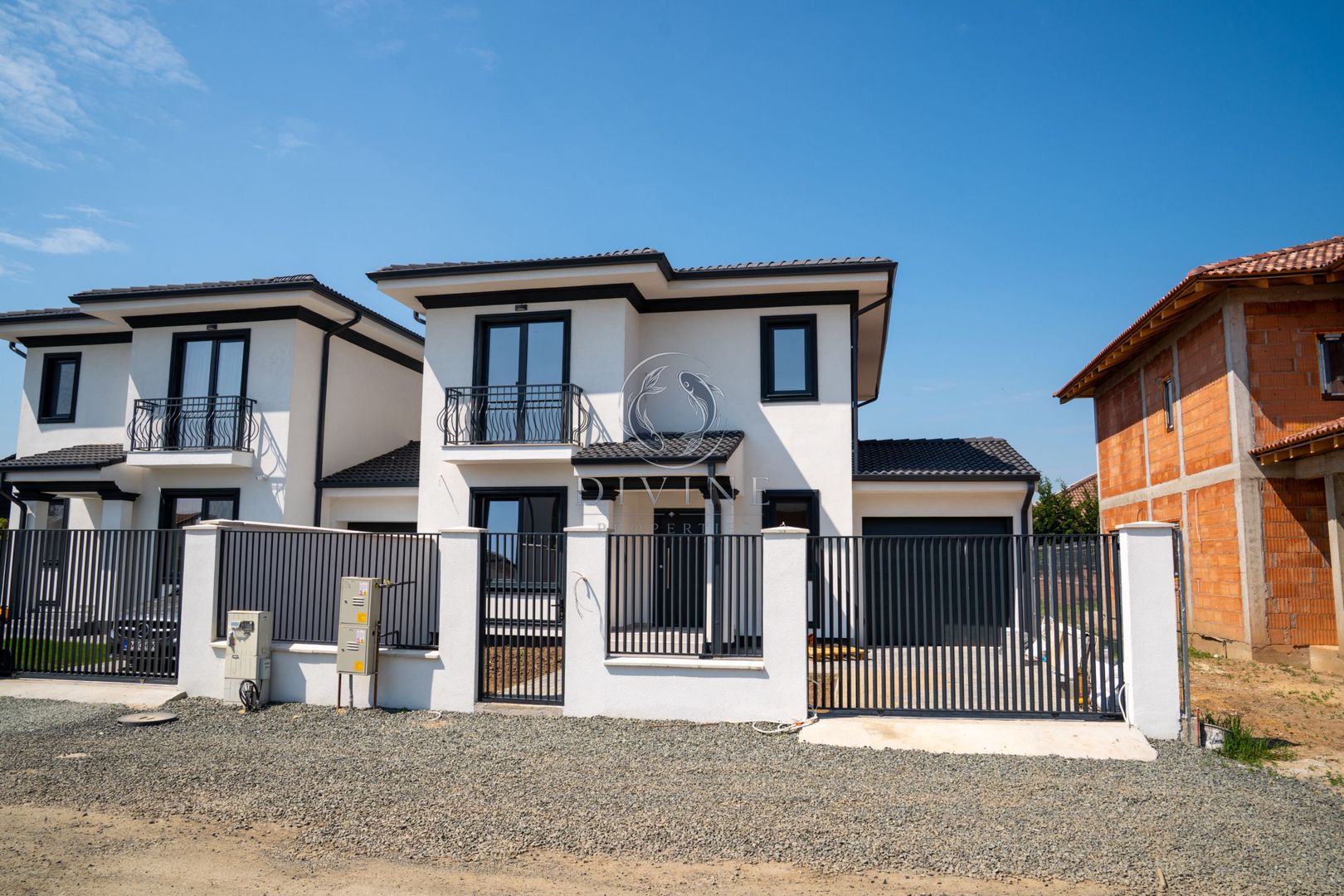 COMISION 0 % | Duplex despartit prin garaj | Dumbravita , Timisoara - Poză 2
