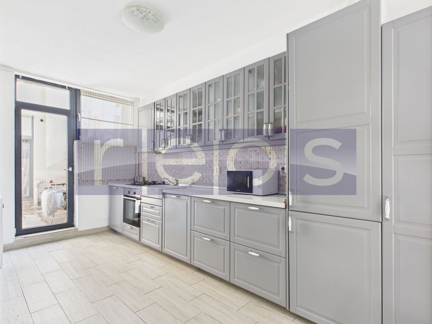 VANZARE APARTAMENT | INTRARE STRADALĂ | VAD EXCELENT | CURTE PROPRIE | DAMAROAIA - Poză 8