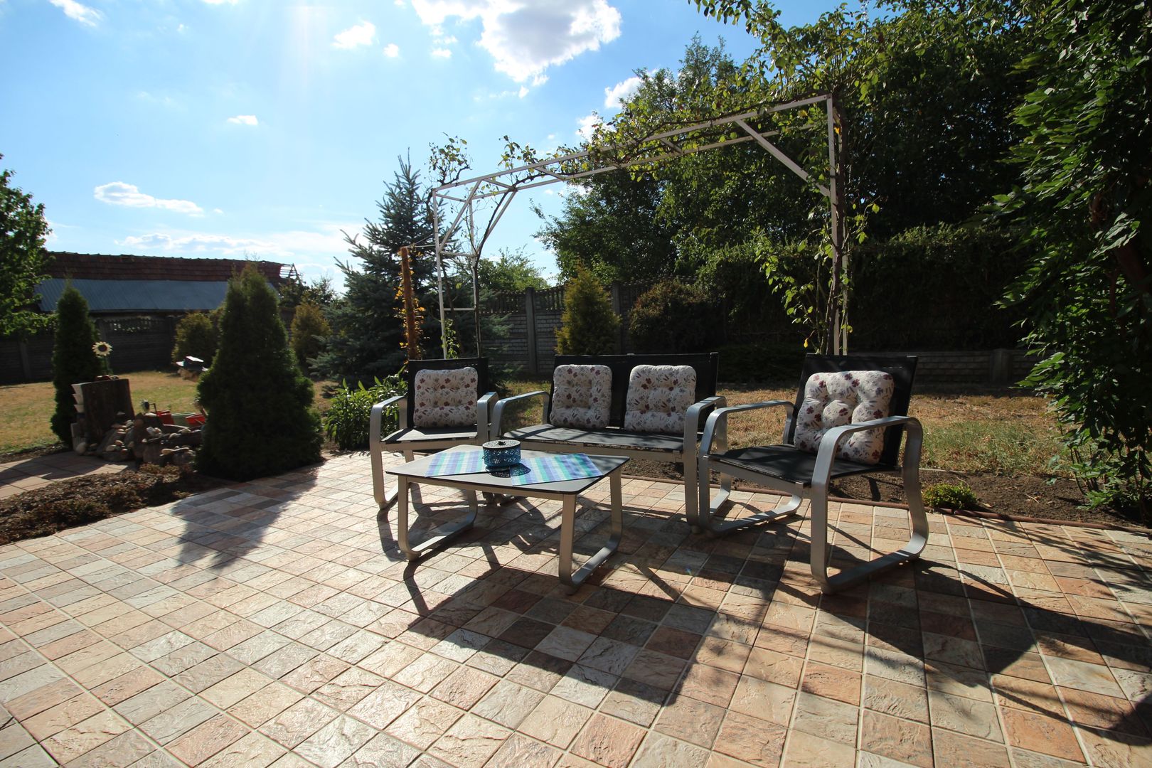 Proprietate cu potențial rezidențial și comercial | Comuna Pesac - Poză 6