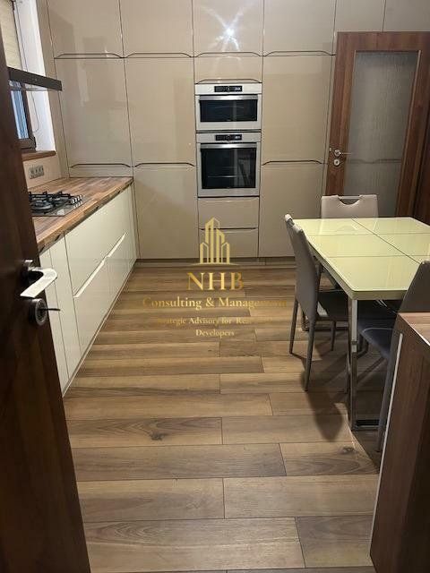 Vila individuală de vazare - Bucureşti- Sector 2- zona Obor-PARCARE - Poză 5