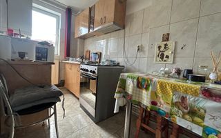 De vanzare apartament 2 camere zona Judecatorie Onesti - Poză 6