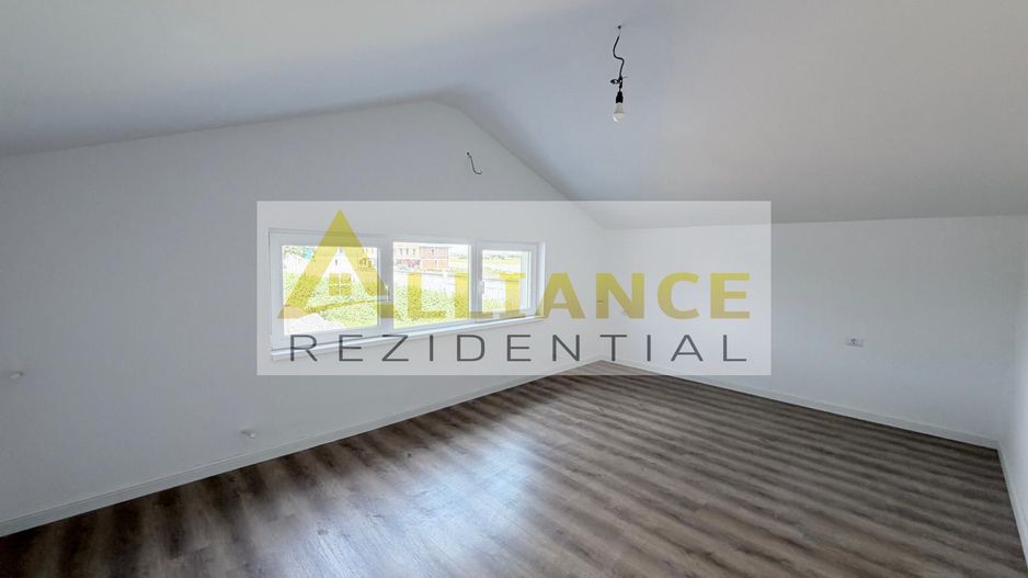 Casa Individuala - 6 camere - 3 bai - 550 mp teren - Poză 9