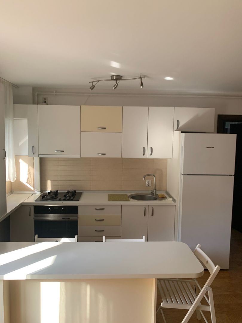 Închiriez apartament 3 camere, modern, Mihai Bravu - Vitan, centrală - Poză 5