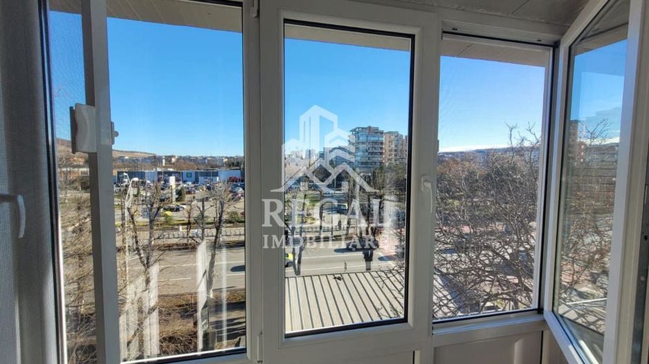 Apartament 3 camere de vânzare – Zona Union, poziție excelentă! - Poză 1