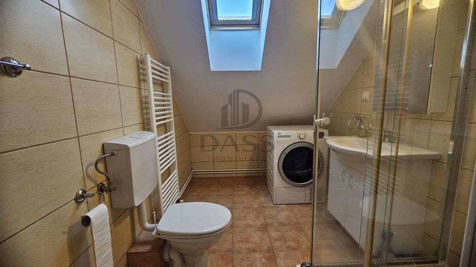 Apartament de inchiriat 6 camere 179 mp Etaj 2 + mansardă - Poză 26