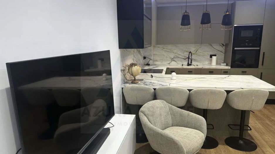 Apartament lux 2 camere curte privata si garaj subteran The Lake Home - Poză 2