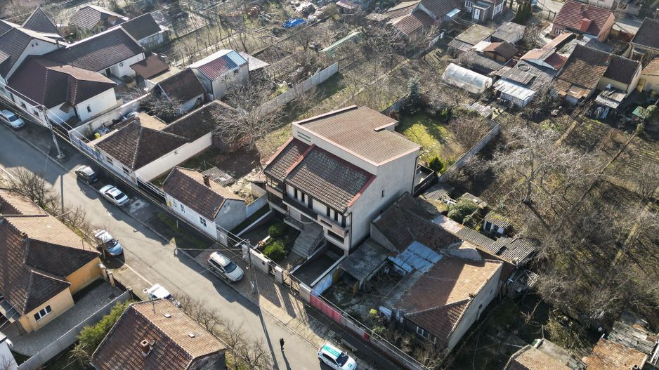 Vilă spațioasă cu 8 camere, Grădiște - Poză 28