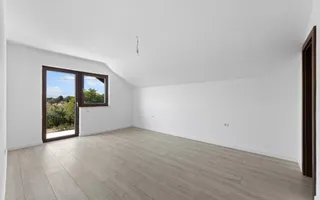 Eleganta, Confortul, Calitatea, liniste Vila P+M Garaj Pecica Arad - Poză 12