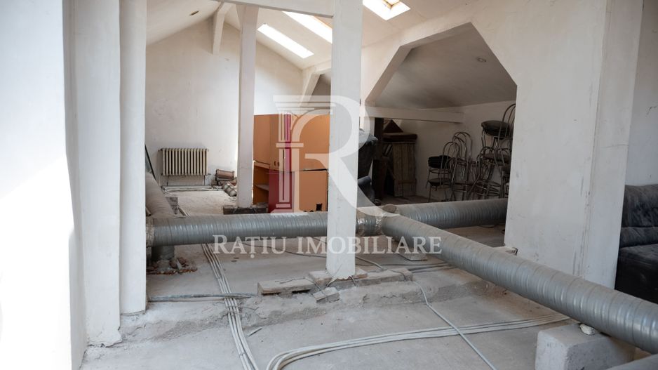Spatiu Comercial | Etajul 1 + Mansarda | Decebal | 300 mp | Oradea - Poză 16