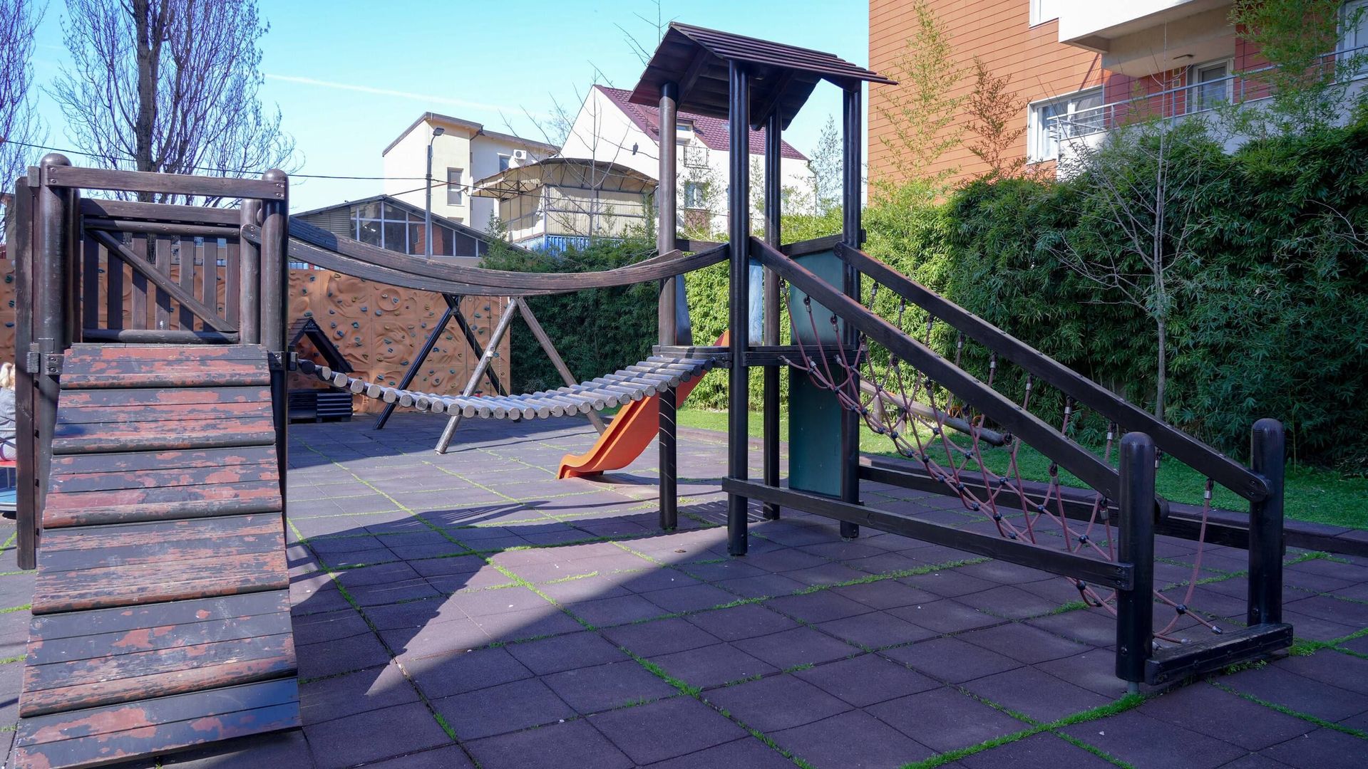 Emerald Residence - Poză 3