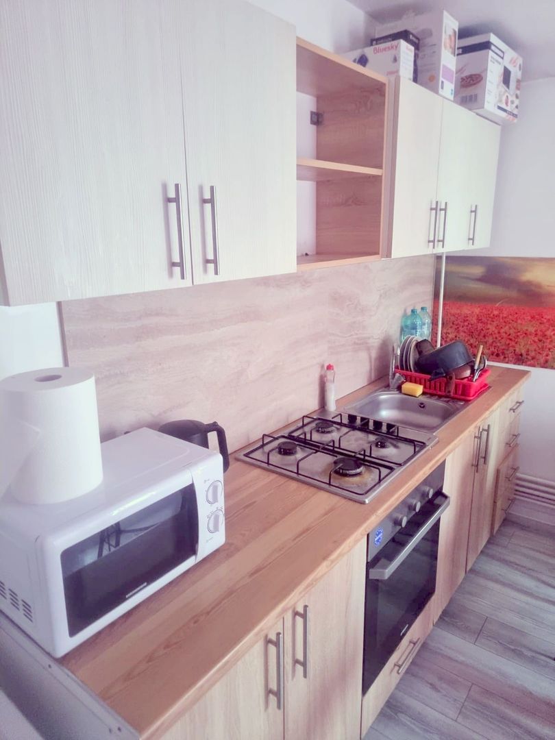 De inchiriat - apartament cu 3 camere în zona Gara - Centrul orașului - Poză 7