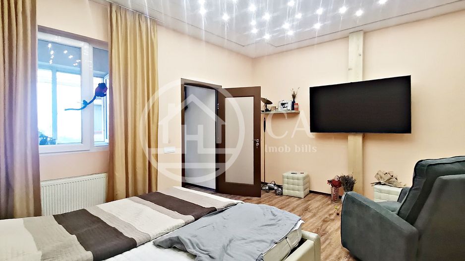 Apartament cu 3 camere la curte comuna de vanzare Ultracentral, Oradea - Poză 2
