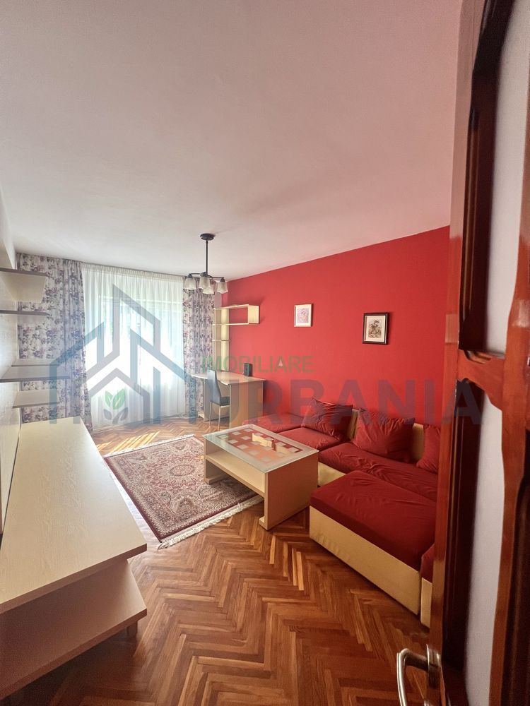Apartament 3 camere de închiriat, Nicolina, cu loc de parcare disponibil - Poză 2