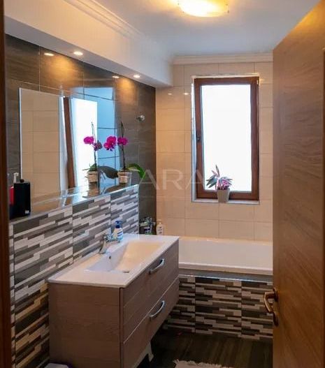 Duplex 4 camere, Terra - Poză 6