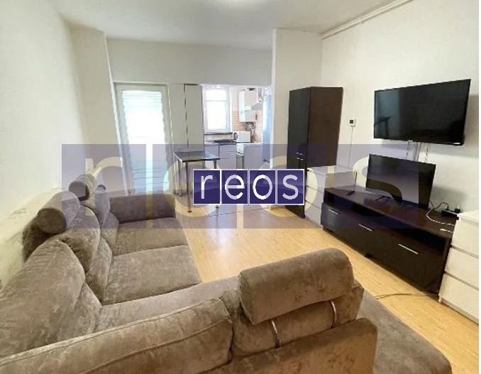 DE VANZARE GARSONIERA 36 MP PRELUNGIREA GHENCEA -VALEA OLTULUI PARCARE - Poză 1