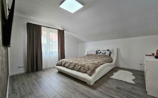 Casa 4 camere Sibiu dotari bune, pivnita, terasa - Poză 12