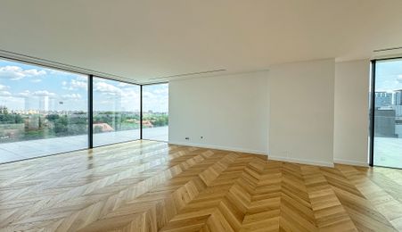 Duplex penthouse Floreasca Park 1000 mp utili si terasa panoramica 400 mp