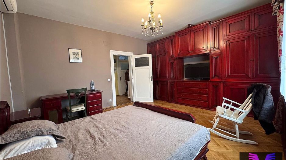 APARTAMENT 3 CAMERE LA CASA CENTRAL | CURTE PROPRIE | VICTORIEI/ PARCUL SUBARINI - Poză 9