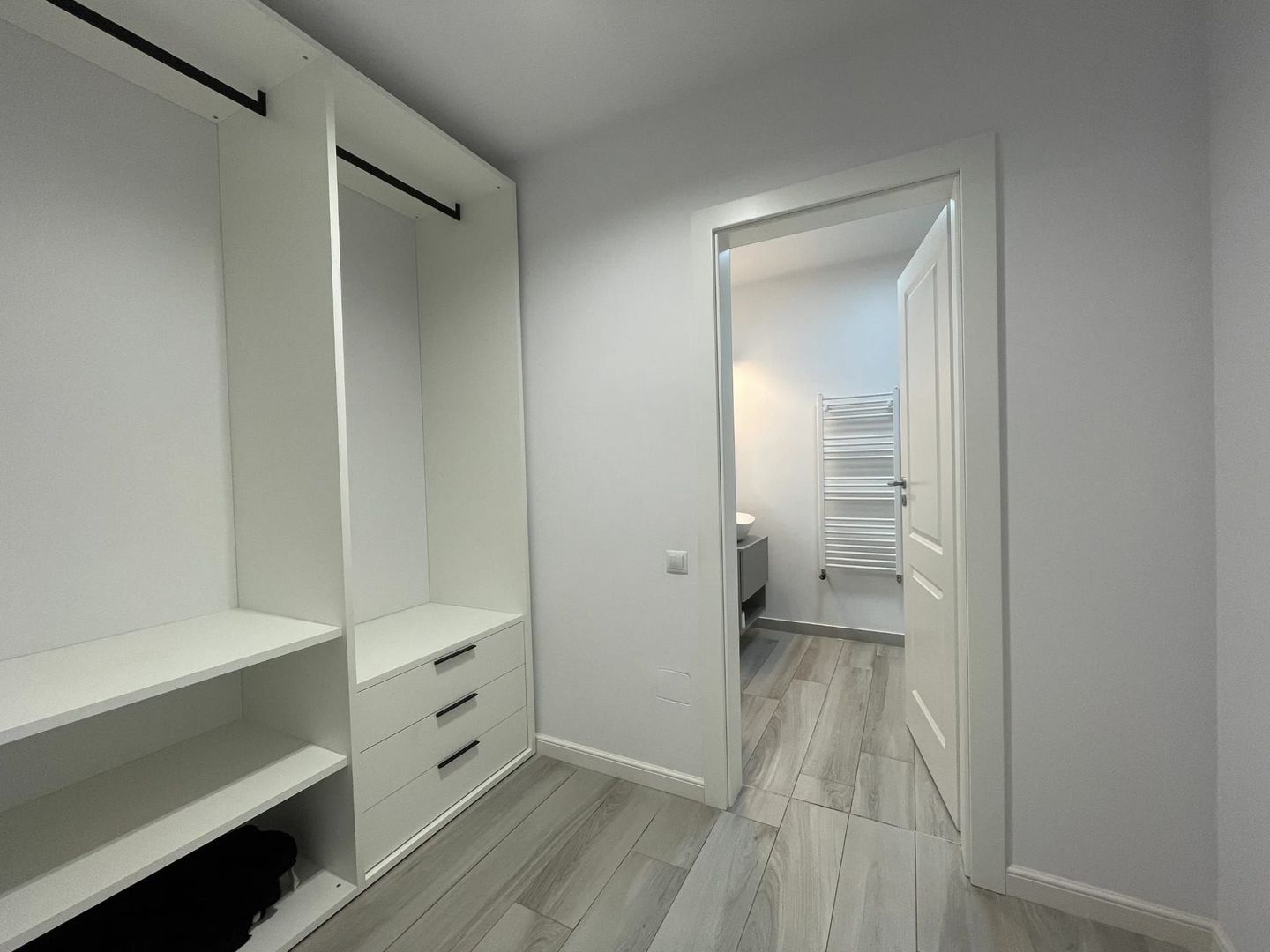 3 Camere Superfinisate Andrei Muresanu zona Piata Cipariu - Poză 9