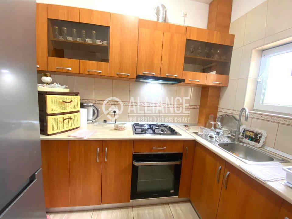 Valu lui Traian(COD 07) - Casă P+M  5 camere zona Penny - Poză 24