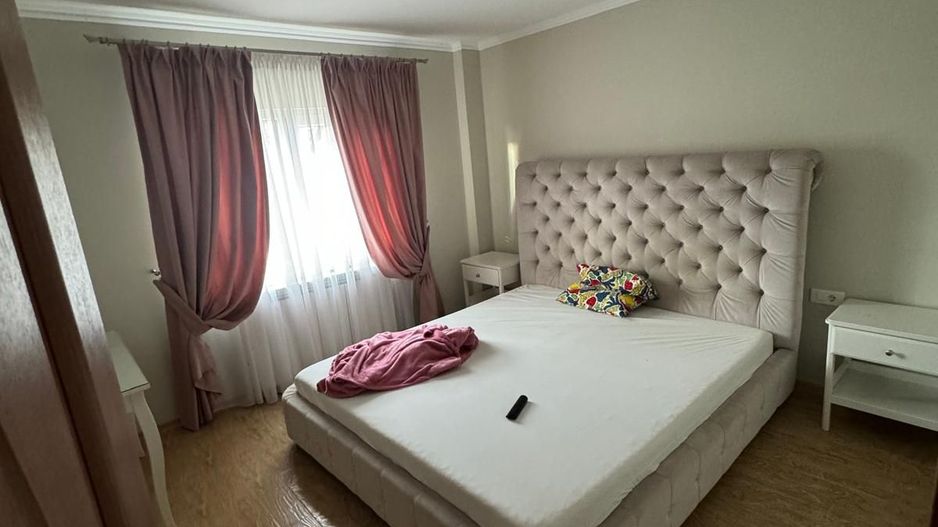 De inchiriat apartament cu 3 camere, Str. Nae leonard, etaj 3, 500 E - Poză 1