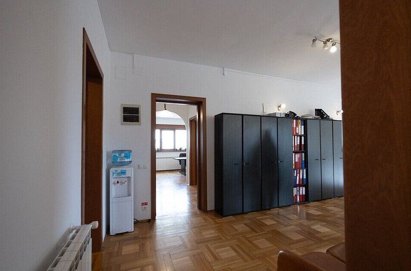 Vila cu 750 mp utili si teren de 1.480 mp in Erou Iancu Nicolae - Poză 20