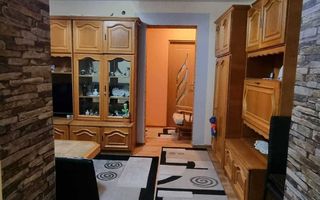 De vanzare apartament 3 camere - Poză 3