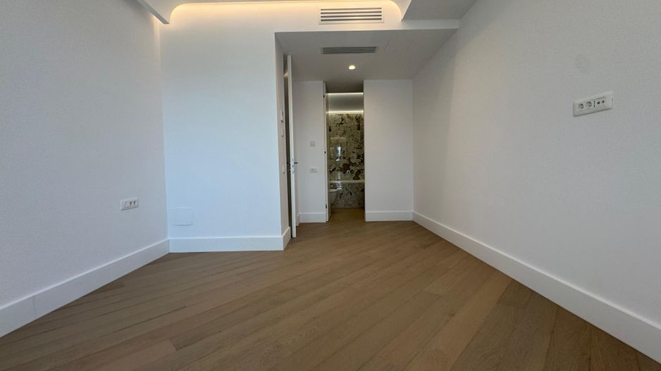 3 CAMERE || CORTINA 126 || EROUIANCU NICOLAE - Poză 3