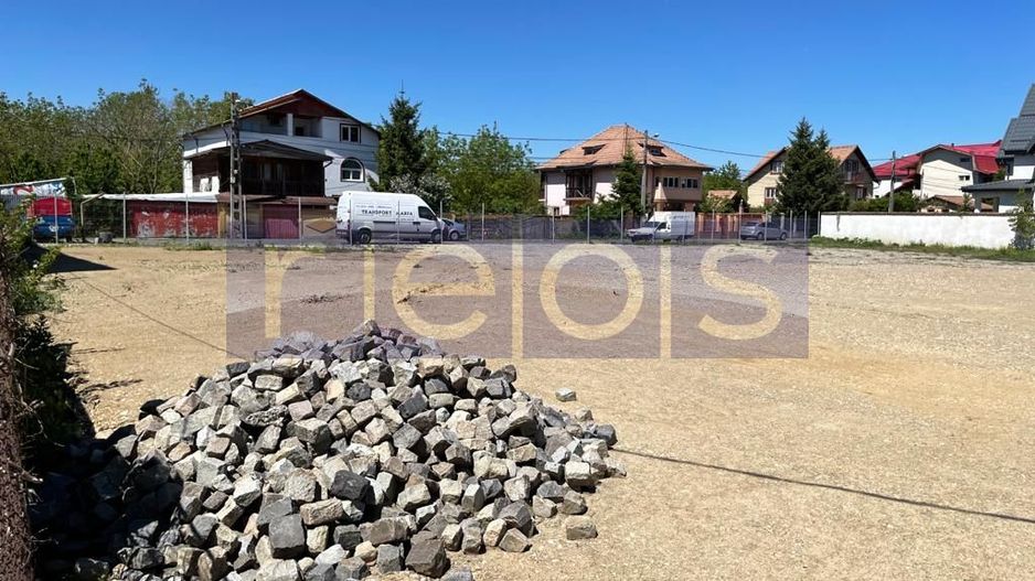 Teren intravilan Otopeni 4000 mp deschide 53 mp - Poză 4