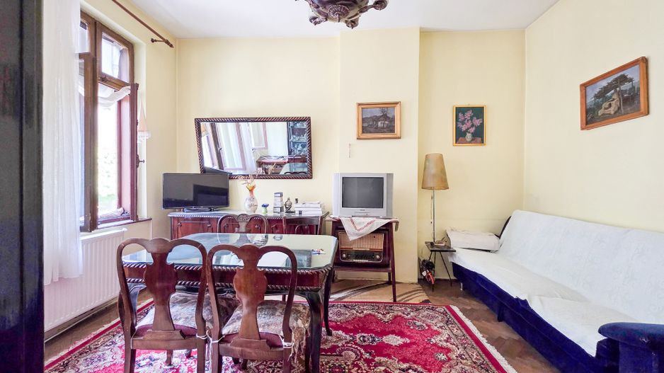 Apartament 3 Camere în Casă | Bd. Dacia 127 | Garaj + Curte - Poză 3