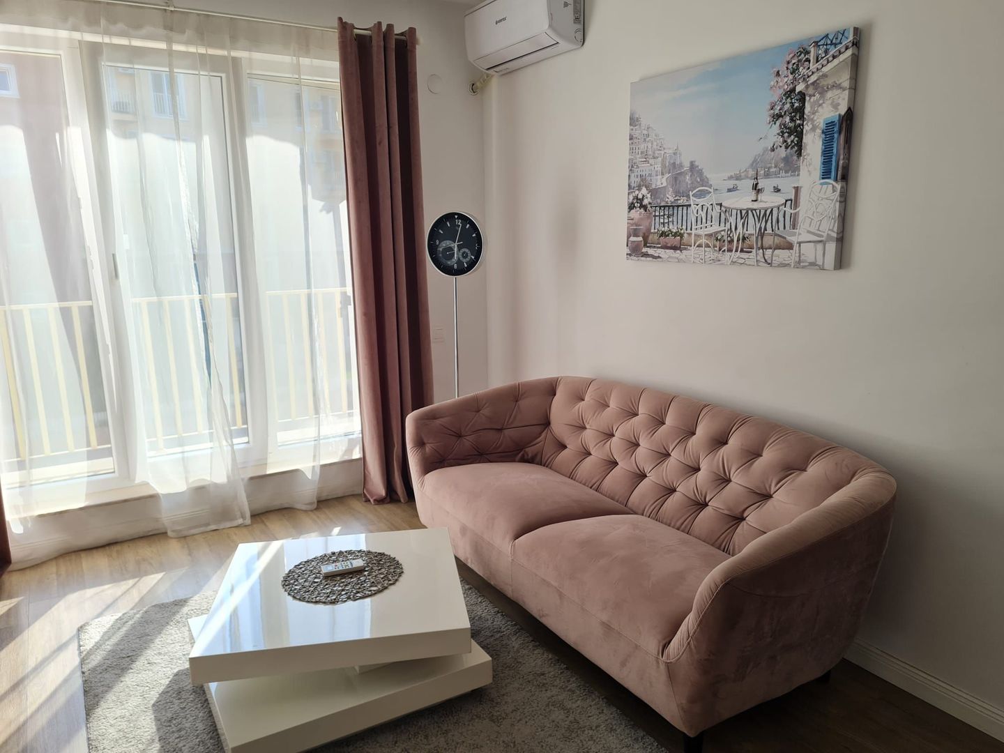 Apartament | 2 camere | Complex Cosmopolis | Parcare - Poză 2
