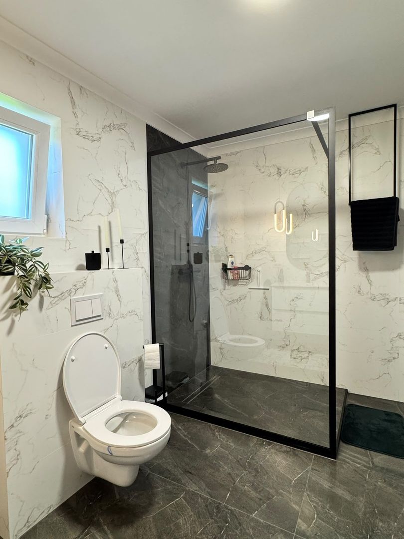Casa Hidiselu de Jos mobilata utilata - Poză 8
