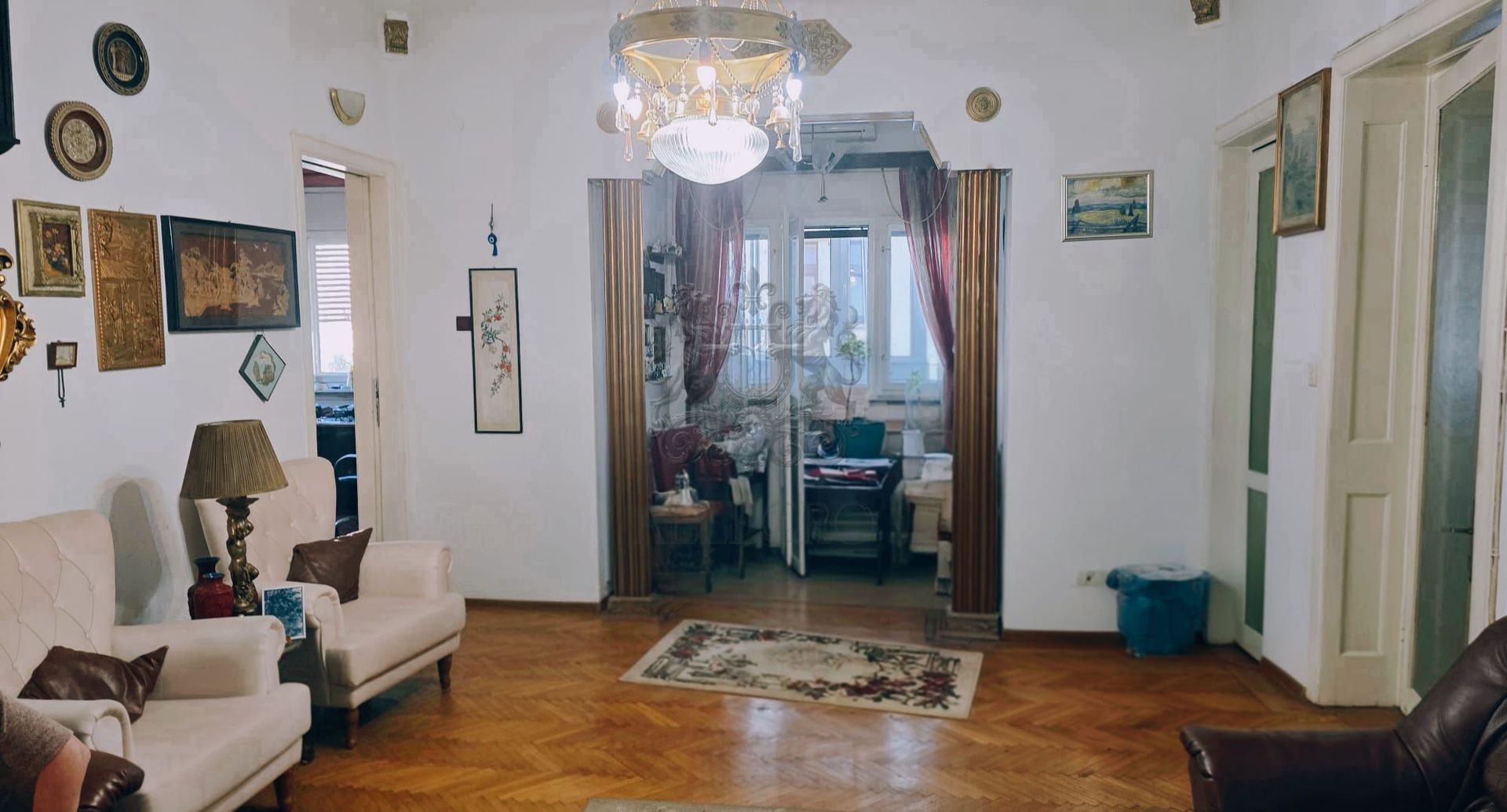 Piata Romana | Apartament | 188mp | 5 Camere | 5 Balcoane | 1934 - Poză 1