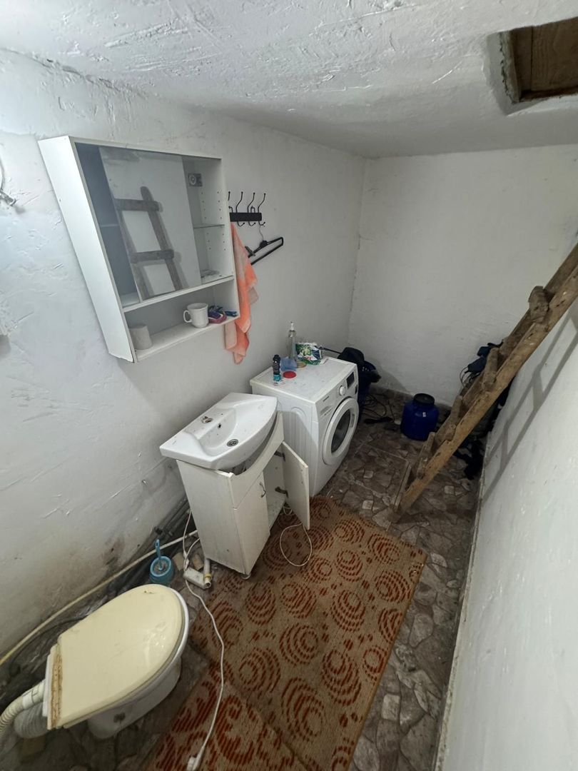 Casă cu garaj – str. Mărășești - Poză 12