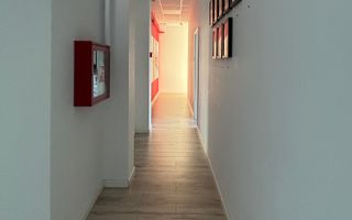 Spațiu comercial modern, zona-centrala complet amenajat pentru birouri - Poză 14