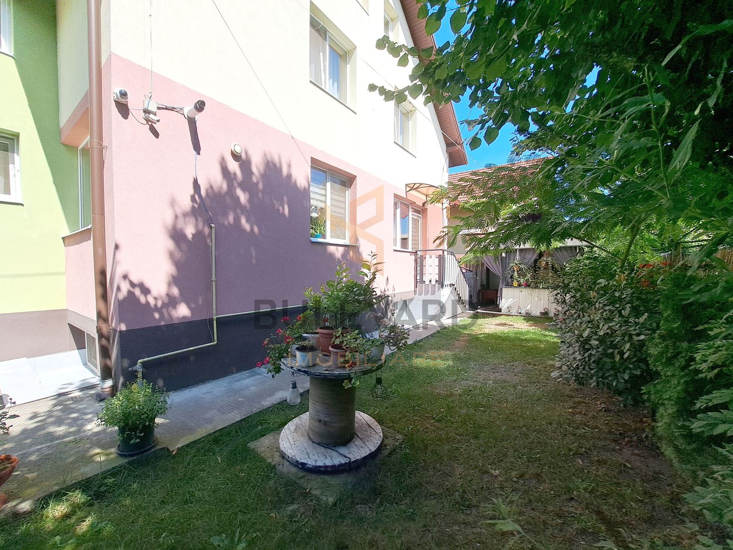 Comision 0! Casa 206 mp utili + pod 60 mp, 4 parcari, 304 mp teren - Poză 23