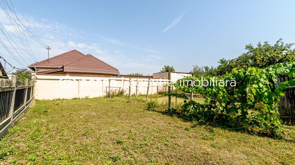 VANDUT! Casă  în Grădiște - Poză 6