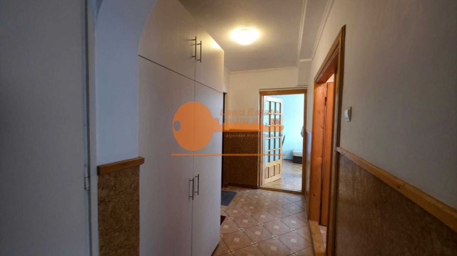 Apartament 2 camere decomandat – Gorjului / Uverturii , la 900 m de metrou - Poză 6
