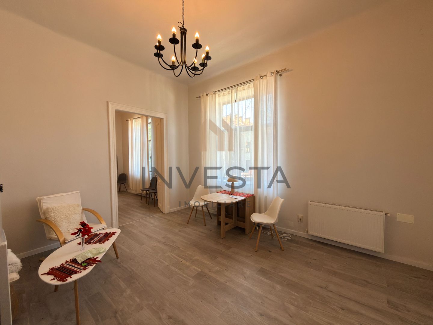 Apartament cu 3 camere si balcon, in Centru, langa Tribunal! - Poză 12