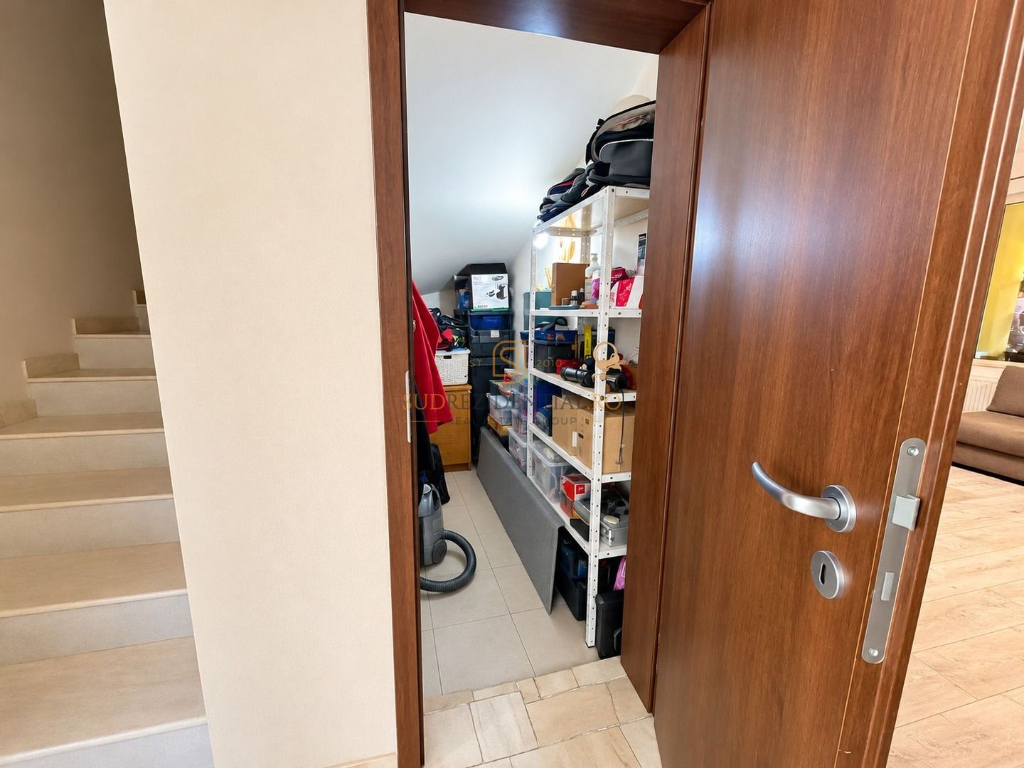 Casa gata de mutare | Curte proprie si terasa acoperita | Popesti - Poză 6