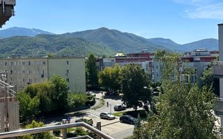 Apartament 2 camere mobilat și utilat cu vedere superbă spre Tâmpa - Poză 2