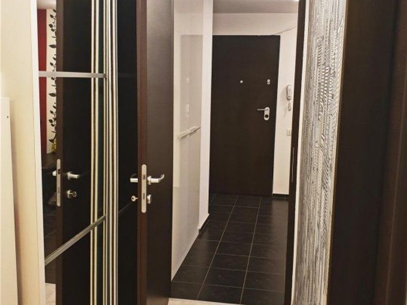 Apartament 4 camere in Aviatiei, mobilat si utilat complet,loc parcare - Poză 5