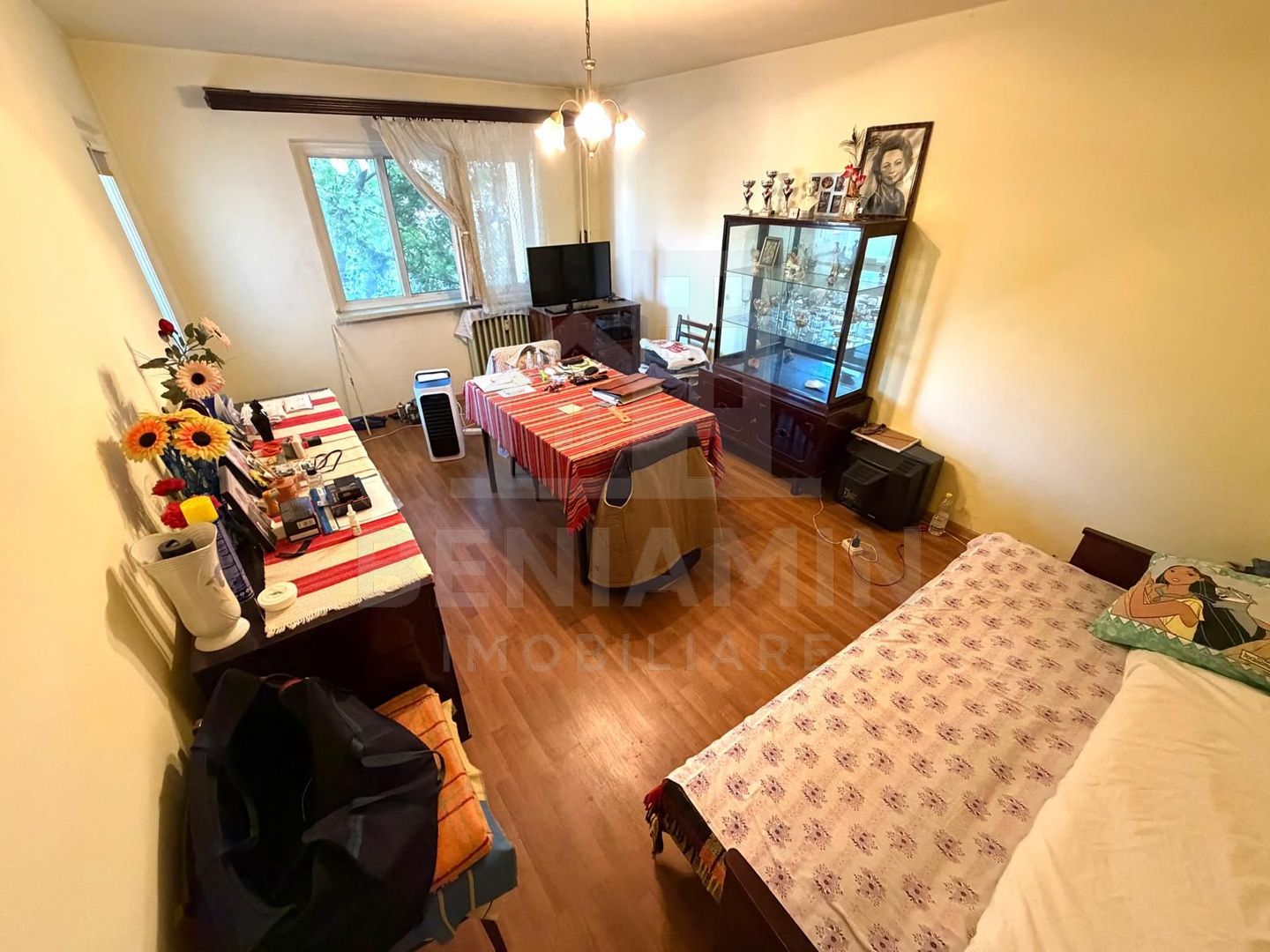 Apartament 2 camere decomandat etaj 1 Sarari Spital Filantropia 55mp - Poză 2