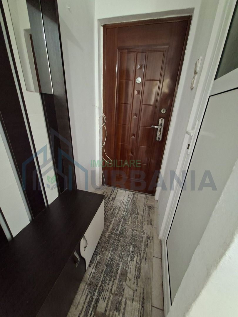 Garsoniera Etaj 1 cu Baie, Podu Ros! - Poză 2
