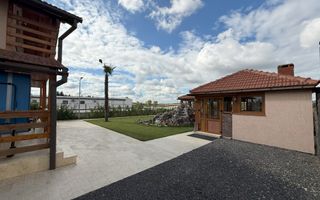 Vila de vanzare in APA-NORD  cu 2 Piscine/Zona de Relaxare/Acces lac - Poză 8