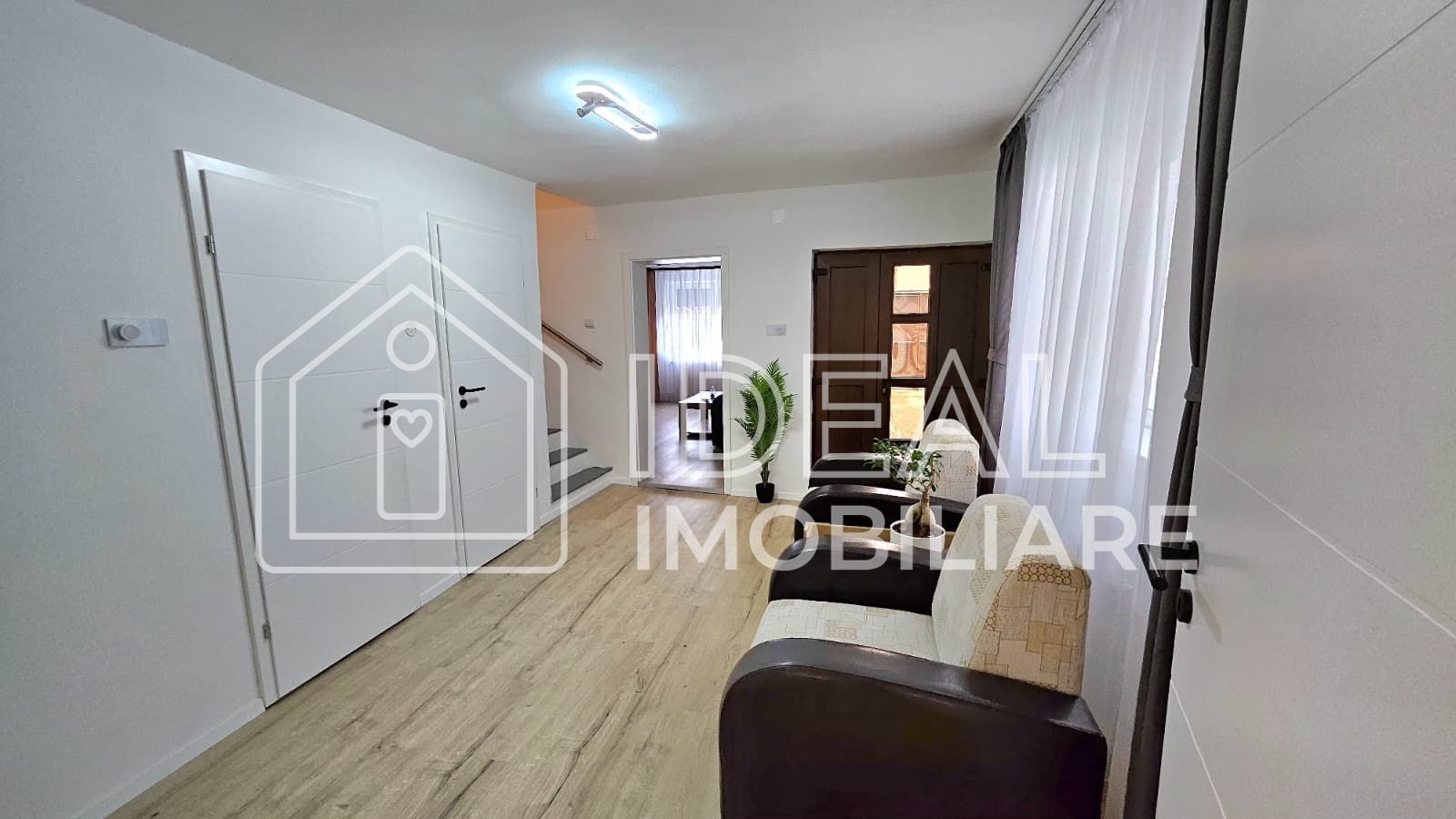 Casă individuala cu 5 camere garaj și pivnita in Turnisor - Poză 15